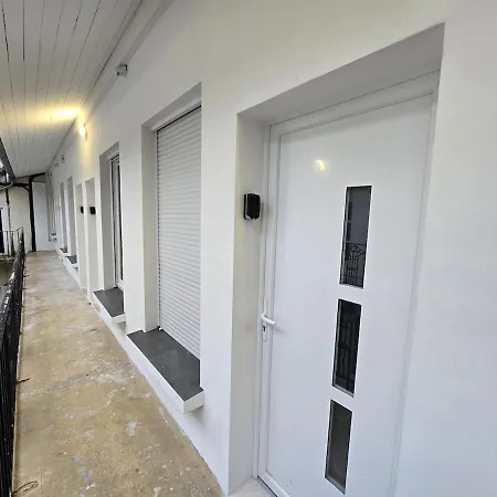 5g-studio Equipe Avec Proche Paris * Issy-les-Moulineaux